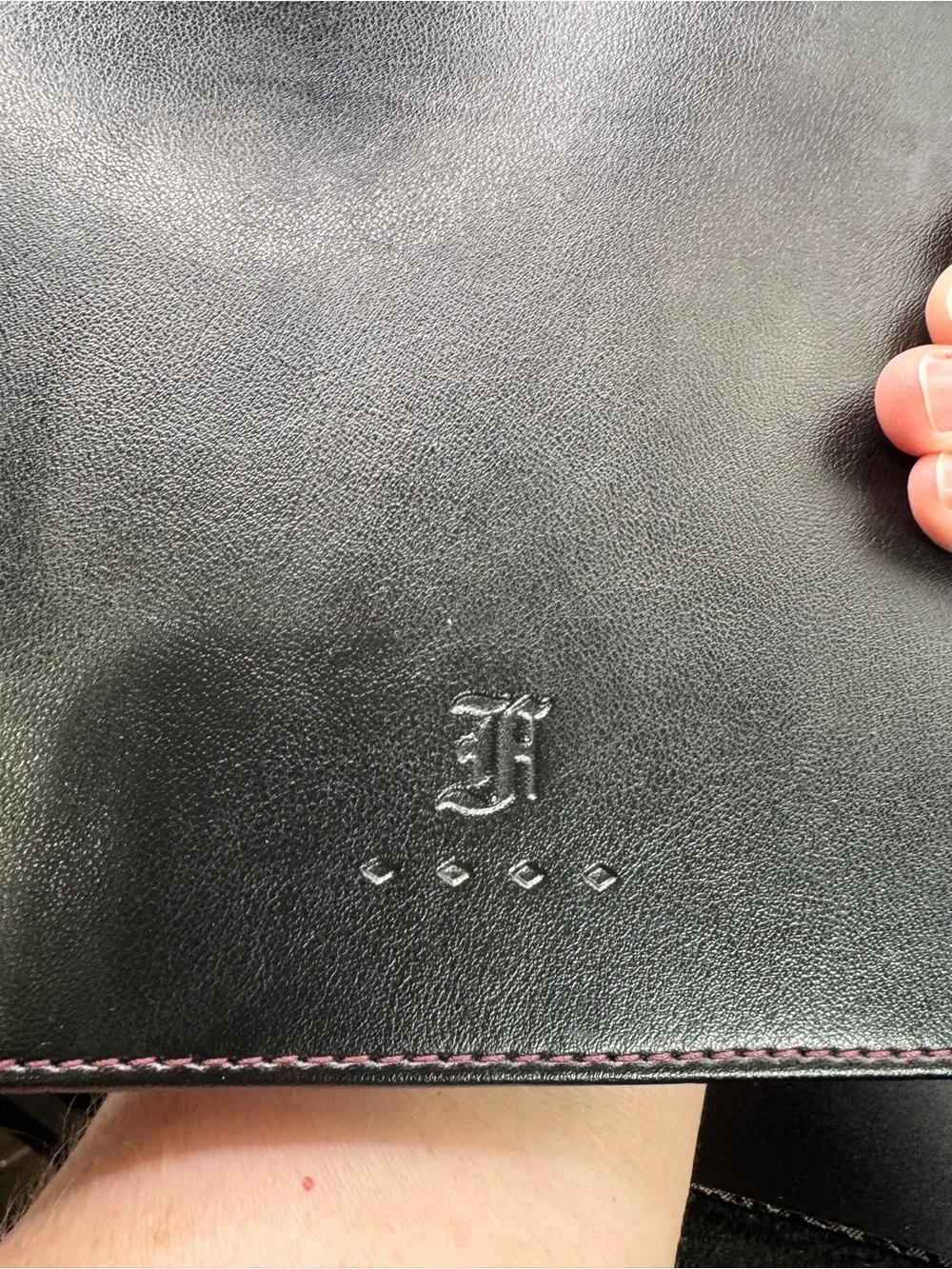 Franklin-Christoph Firma-Flex Notebook featuring a debossed circular Celtic knot